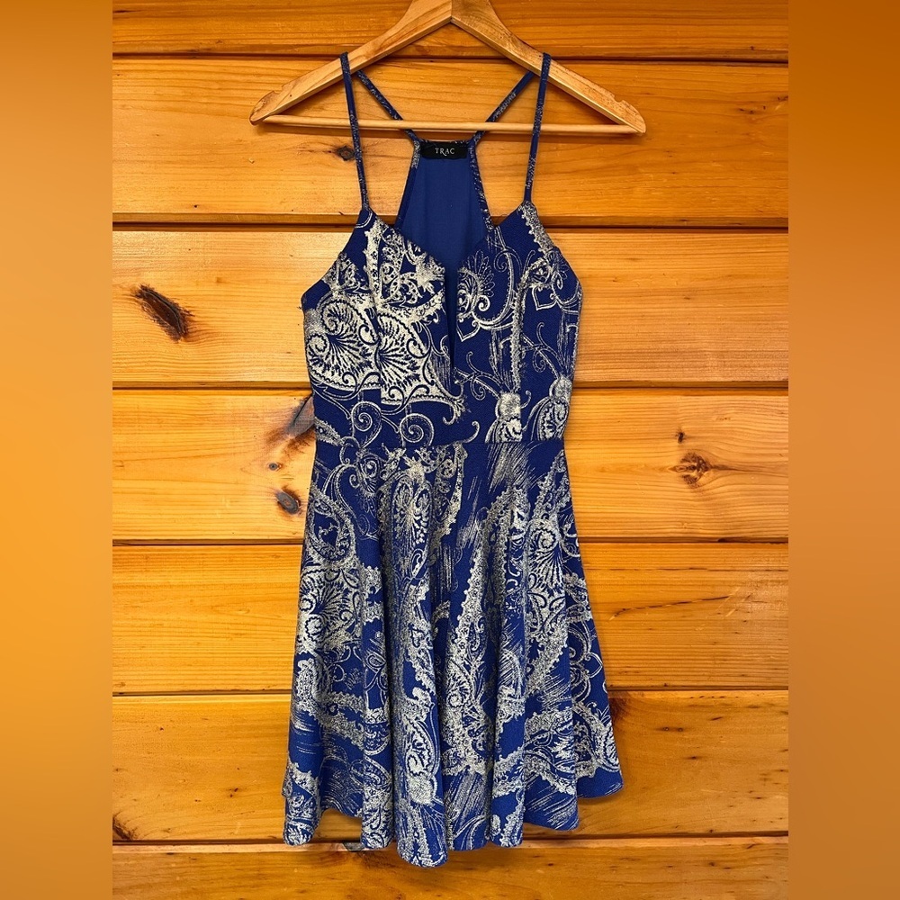 Trac Deep V Silver Blue Lined shimmer sleeveless Mini cocktail Fit & Flare Dress